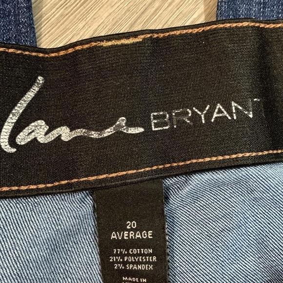 Lane Bryant Straight Tighter Tummy Technology Medium Wash Stretch Jeans size 20 - Picture 10 of 11
